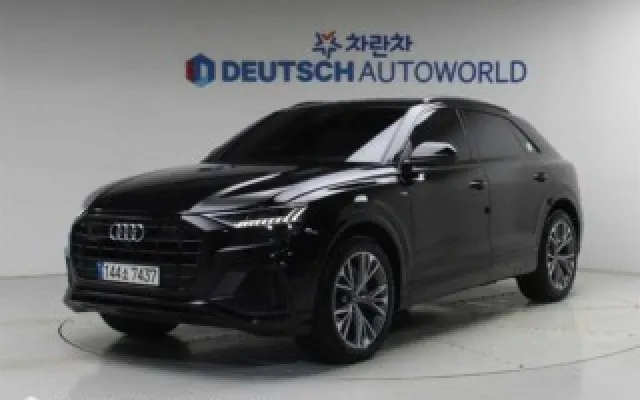 수원중고차 Q8 55 TFSI 콰트로 프리미엄 매물 사진 5 - 2022/02 54,067km