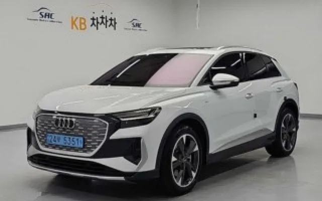 수원중고차 Q4 e-트론 40 프리미엄 매물 사진 6 - 2022/10 28,513km