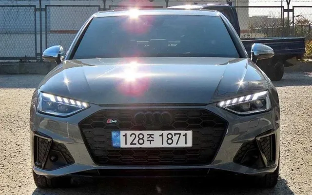 수원중고차 S4 (B9) 3.0 TFSI 콰트로 매물 사진 9 - 2022/03 53,331km